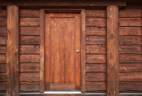 Log Cabin Siding Installation in Tomball