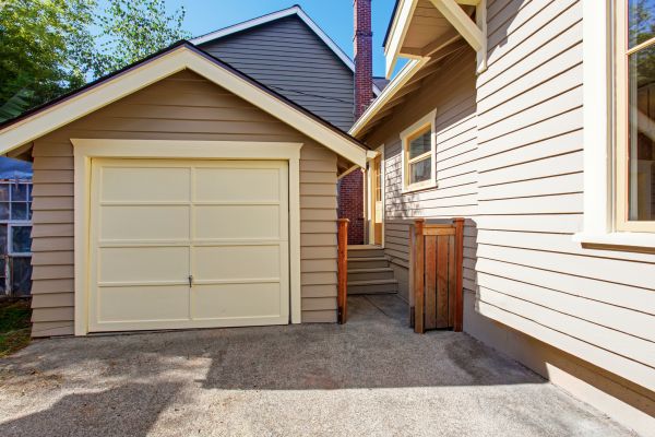 Garage Siding Replacement in Tomball