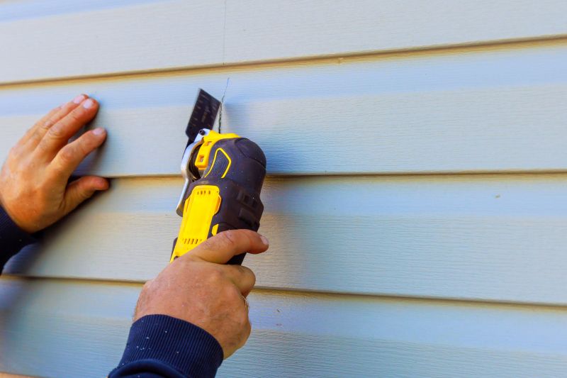Inspecting Vinyl Siding Repair